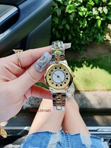 Đồng hồ FENDI nữ đính đá dây kim loại mặt vàng giá rẻ