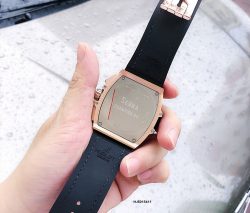 Đồng hồ Hublot Nam dòng Senna Champion 88 phiên bản Limited màu da bò