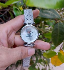 đồng hồ nữ chanel mặt lấp lánh giá rẻ