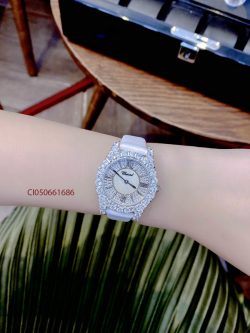 Đồng hồ nữ Chopard L’HEURE DU DIAMANT LEATHER dây da trắng cao cấp đeo tay